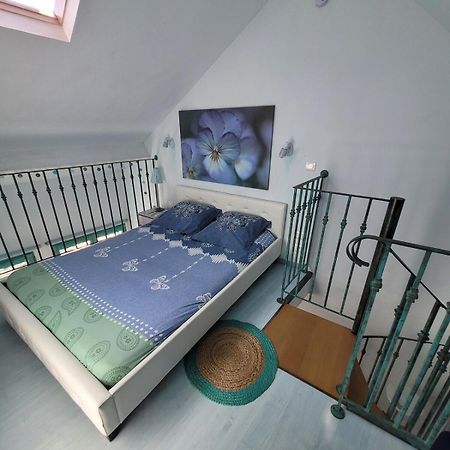 Gite Milly - 2 Studios En Coeur De Ville Værelse billede